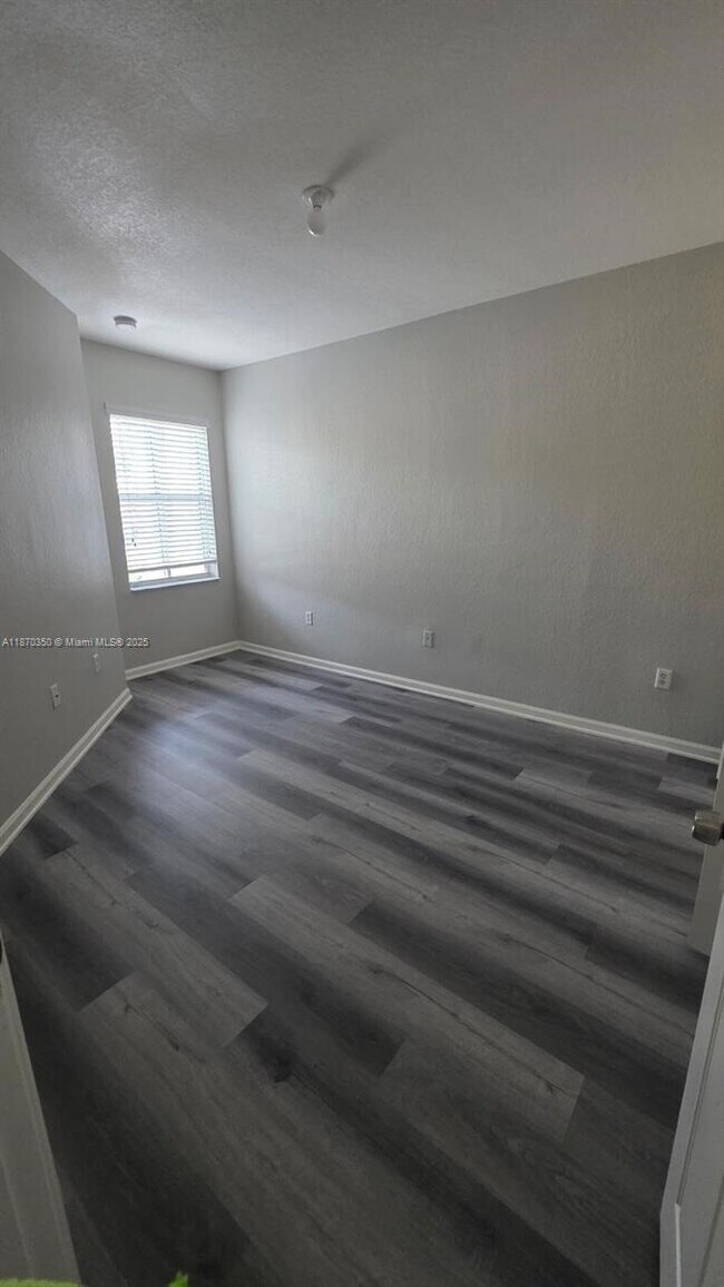 Building Photo - 2748 SW 83rd Ave