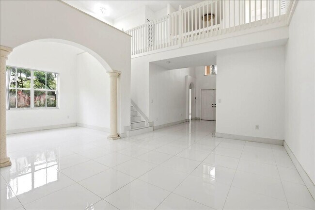 Building Photo - 3802 SW 165th Terrace