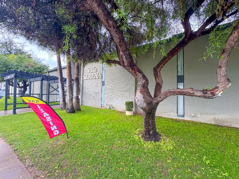 Building Photo - 6802 N 17th Ave