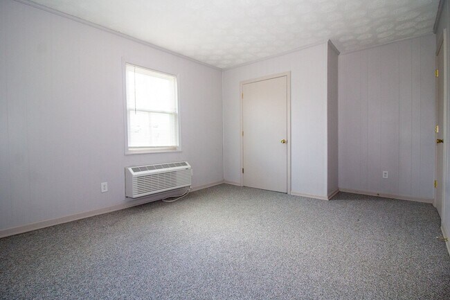 Building Photo - 578 Culpepper Dr