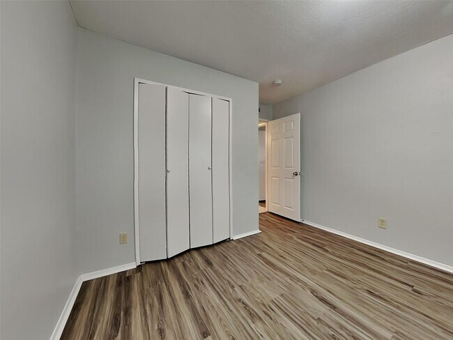 Building Photo - 3 BR/2BA | Renovated Single Family Home | Gated backyard