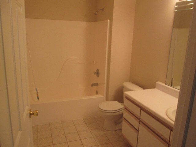 Building Photo - Hillsborough Pointe