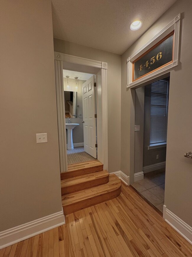 Building Photo - High end, 3 bedroom single family home in The Grove!