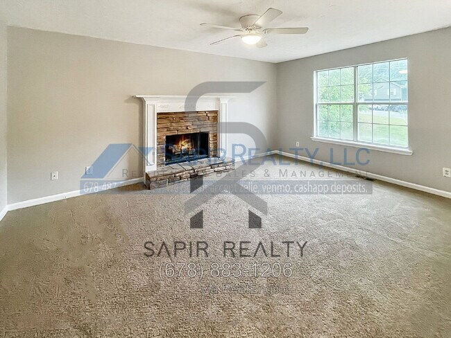 Building Photo - 220 Beechwood Ln
