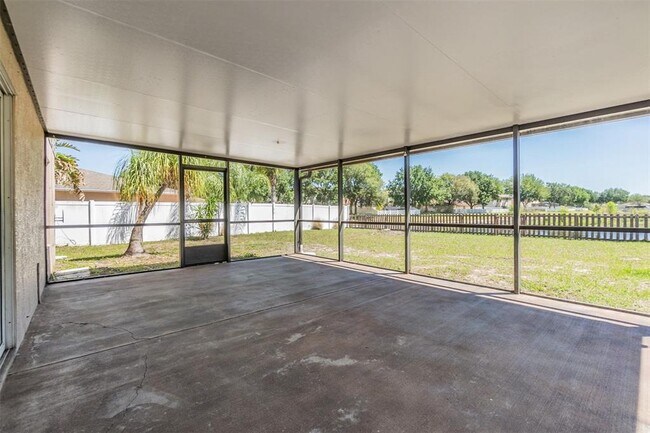 Building Photo - 2118 Ashley Lakes Dr