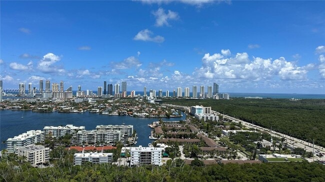 Building Photo - 16385 Biscayne Blvd