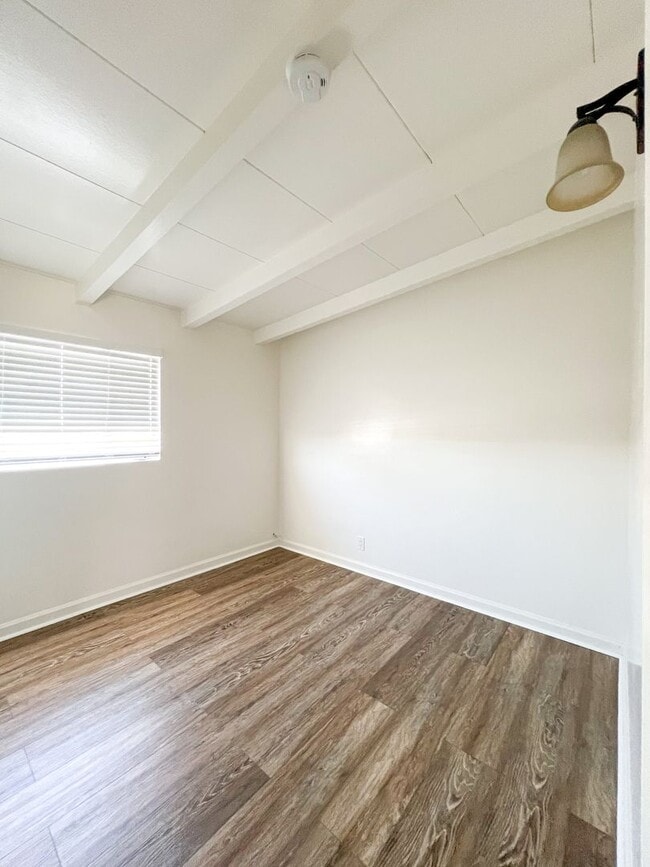 Building Photo - A 3 Bedroom 2 Bath Home with Guest House