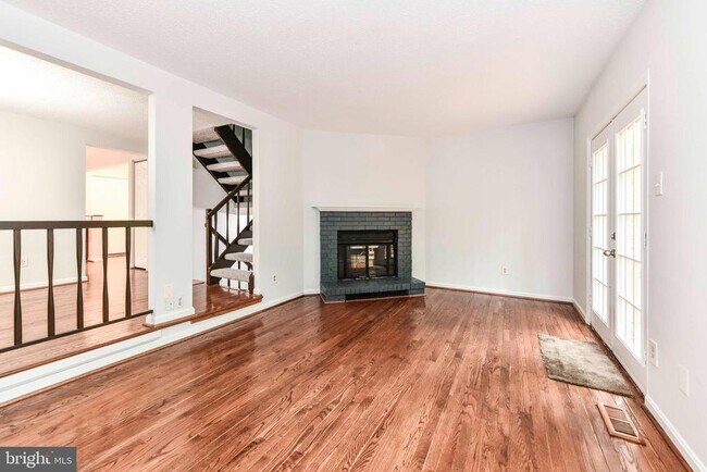 Building Photo - 5836 Jackson Oak Ct