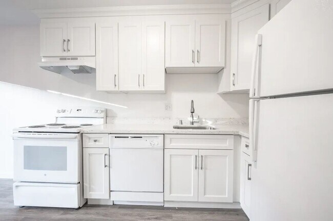 Building Photo - Sunlit, Stylish and Effortlessly San Francisco!