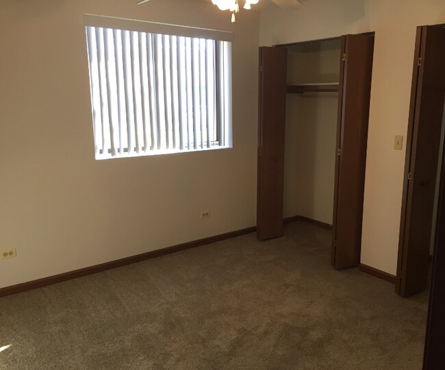 Building Photo - 1448 Rock Run Dr