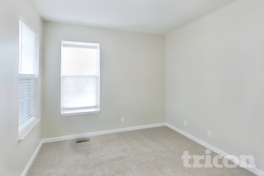 Building Photo - 5713 Briarwick Ct