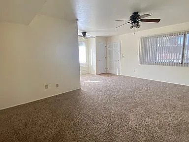 Building Photo - FOR RENT