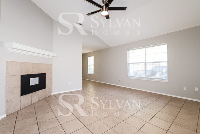 Building Photo - Coming HOME never felt so good!