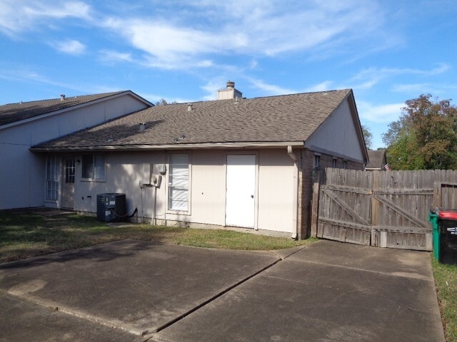 Building Photo - 19411 Lazy Valley Dr