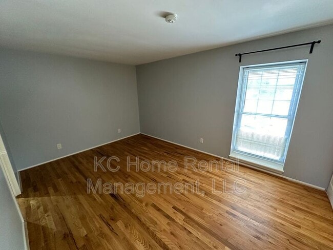 Building Photo - 5197 W 75th St