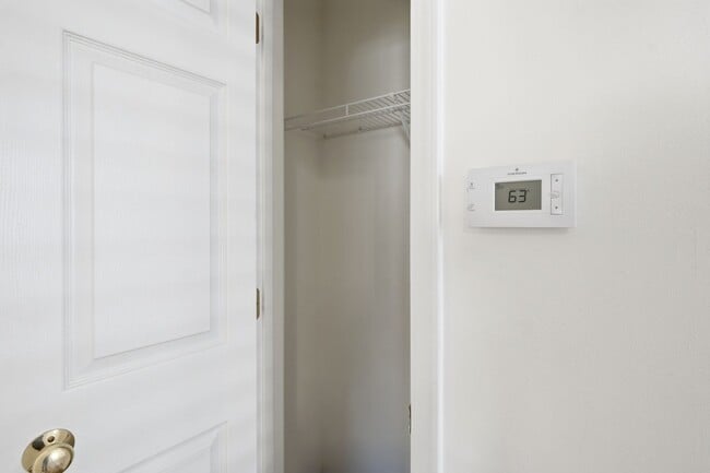 Building Photo - 3518-3520 Prescott Dr.