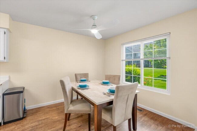 Building Photo - 453 Village Creek Dr