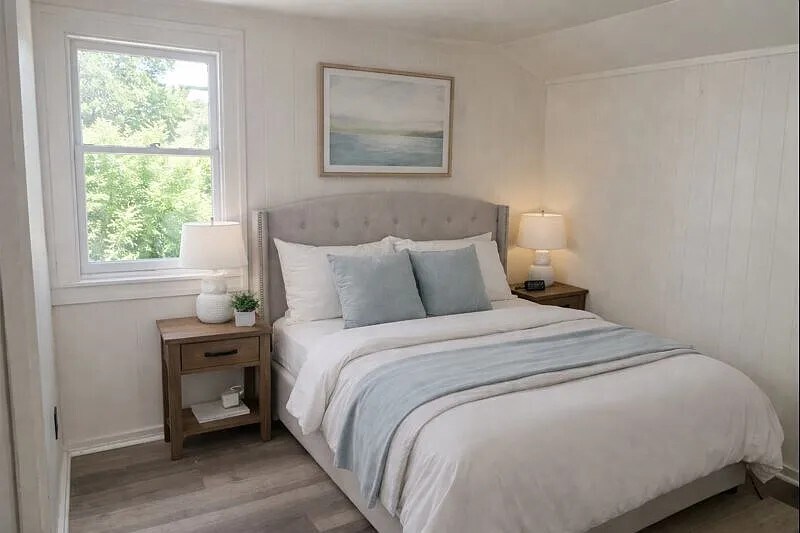 Bedroom - 169 N Union St