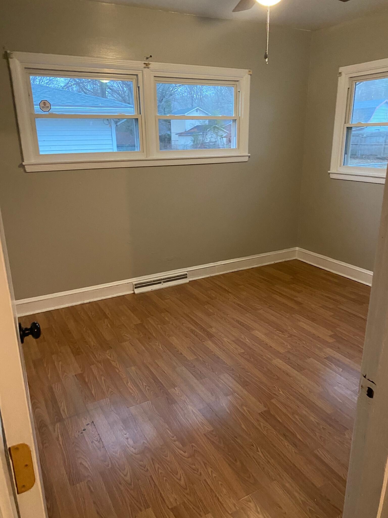 2nd bedroom - 614 Roberts St
