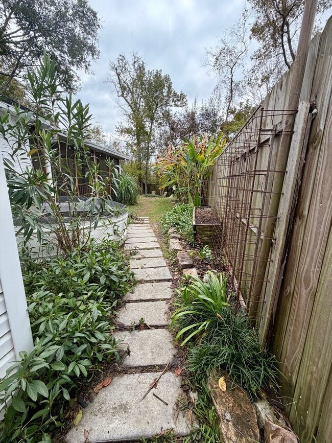 Building Photo - 13337 Bayou Grand S Blvd