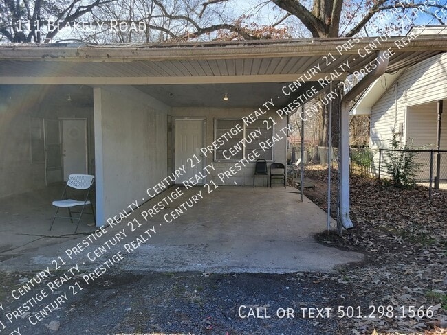 Primary Photo - 111 Blakely Rd
