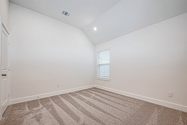 Building Photo - 4934 Finns Lndg St