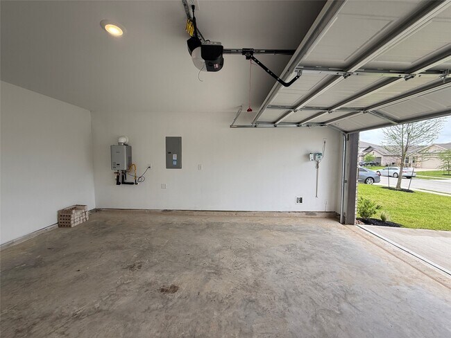 Building Photo - 29035 Great Flatland Trl