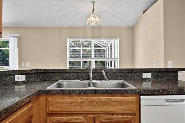 Building Photo - 132 Berkshire Ln