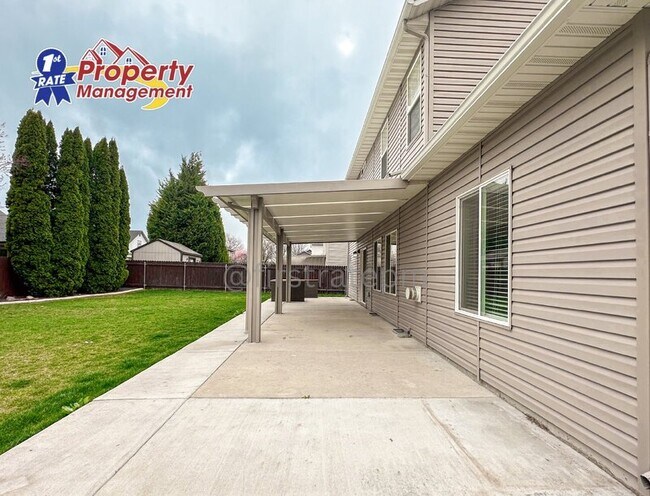 Building Photo - 2688 N Cinnamon Pl