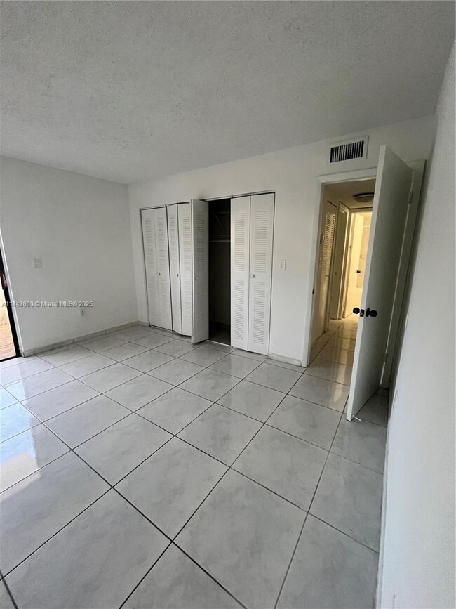 Building Photo - 7430 SW 153rd Pl