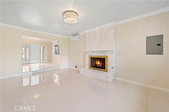 Building Photo - 15406 Lull St