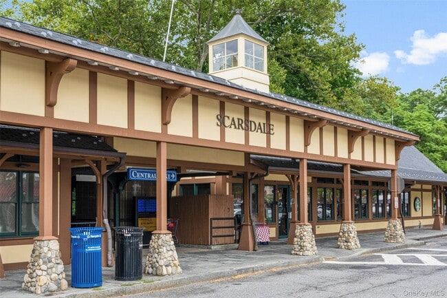 Building Photo - 26 East Pkwy