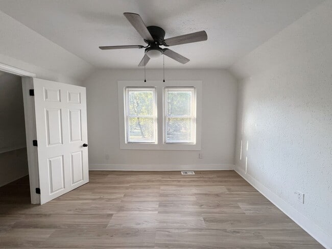 Building Photo - SEE IT NOW: Cozy 4-Bedroom Home in Kansas ...
