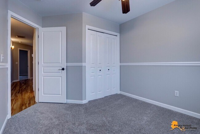 Building Photo - 8403 Duben Ave