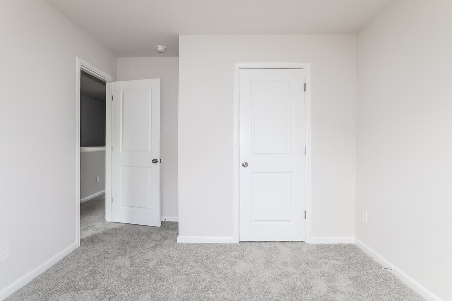 Building Photo - 14141 Harlequin Dr