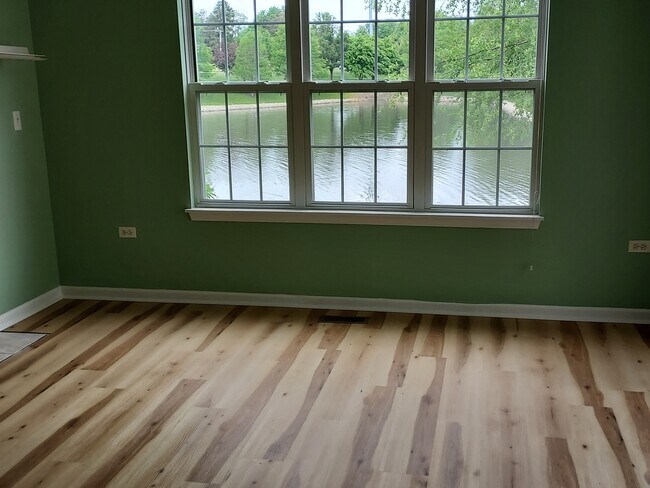 Building Photo - 2503 Sheehan Dr