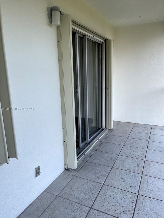 Building Photo - 13250 SW 7th Ct
