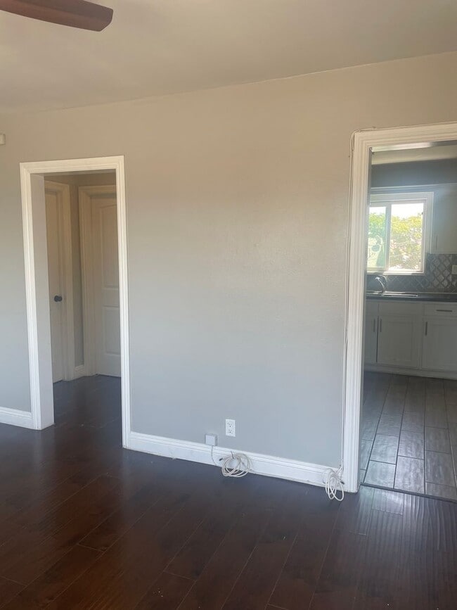 Building Photo - 5610Hoop