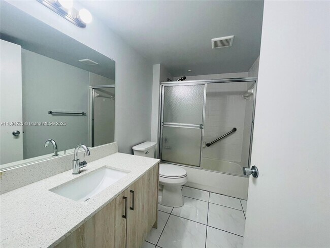Building Photo - 571 SW 141st Ave