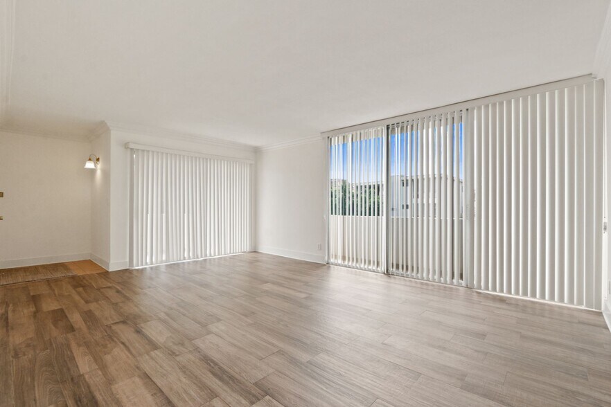 Building Photo - 1319 Berkeley St