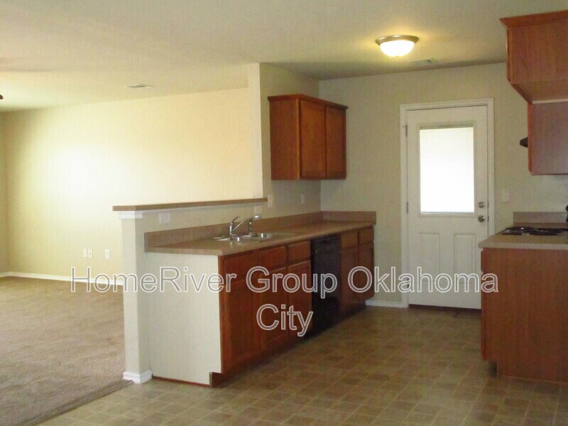 Building Photo - 8509 SW 46th Pl