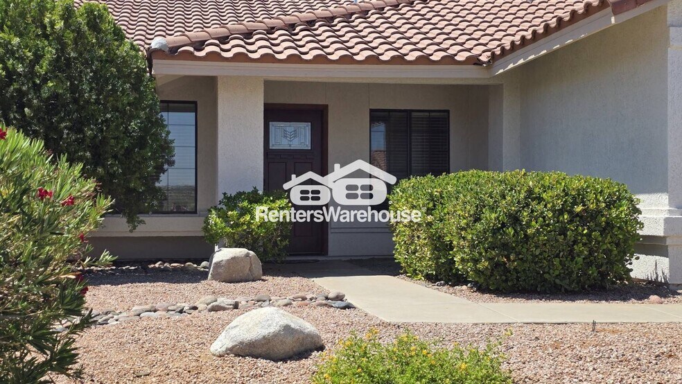 Building Photo - 80 Carolwood Dr