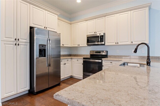 Building Photo - 13419 Silktail Dr