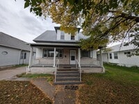 Building Photo - 421 Pine St