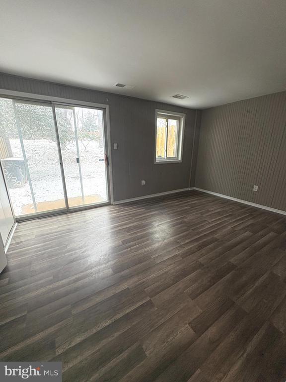 Building Photo - 9432 Merryrest Rd