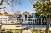 Building Photo - 3 Bedroom Home with Outdoor Space in Frogtown!