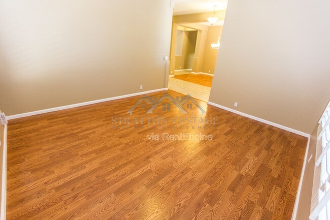 Building Photo - 26619 N 46th Pl