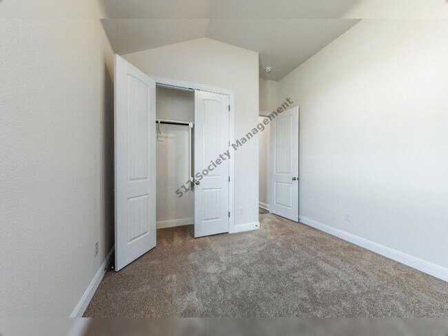 Building Photo - 320 Coral Gate Trail