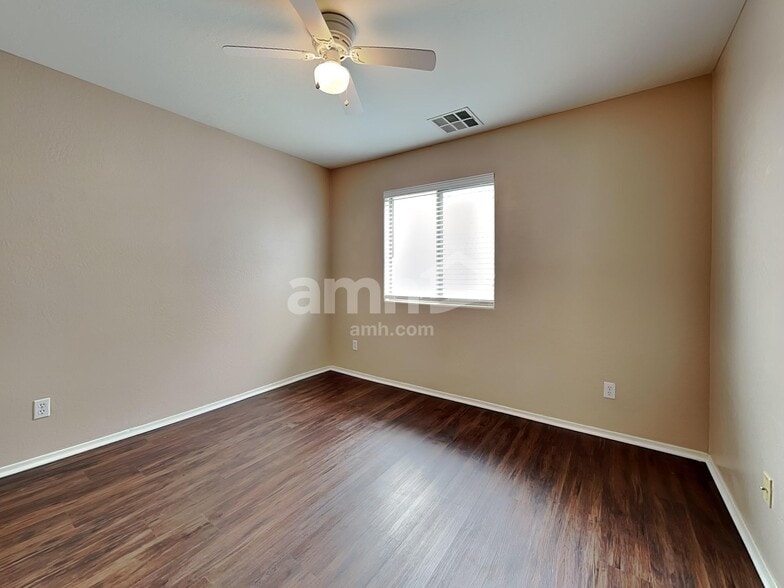 Building Photo - 3908 N 294th Ln