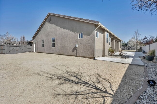 Building Photo - 6328 Windy Meadow Dr